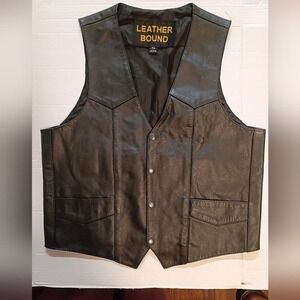 Leather Bound Men Black Leather Motorcycle Biker Vest Snap Front Pockets Size 42